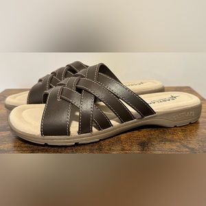 Eastland Women’s Hazel Brown Leather Slide Sandals NWT Size 9